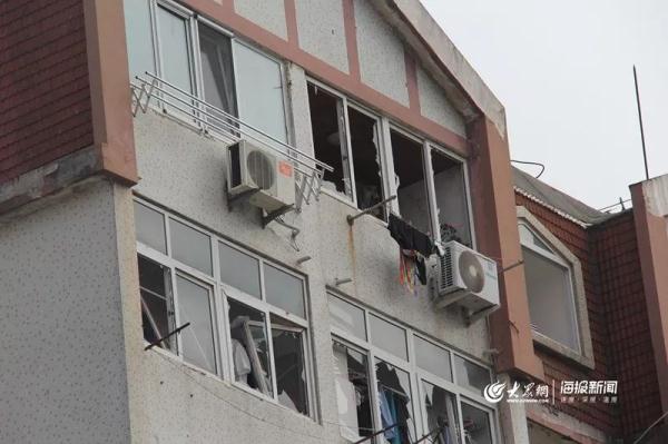 突發(fā)！青島一居民樓發(fā)生爆燃！已造1人死亡，7人受傷！3公里外有震感…