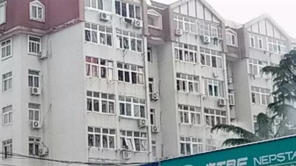 突發(fā)！青島一居民樓發(fā)生爆燃！已造1人死亡，7人受傷！3公里外有震感…